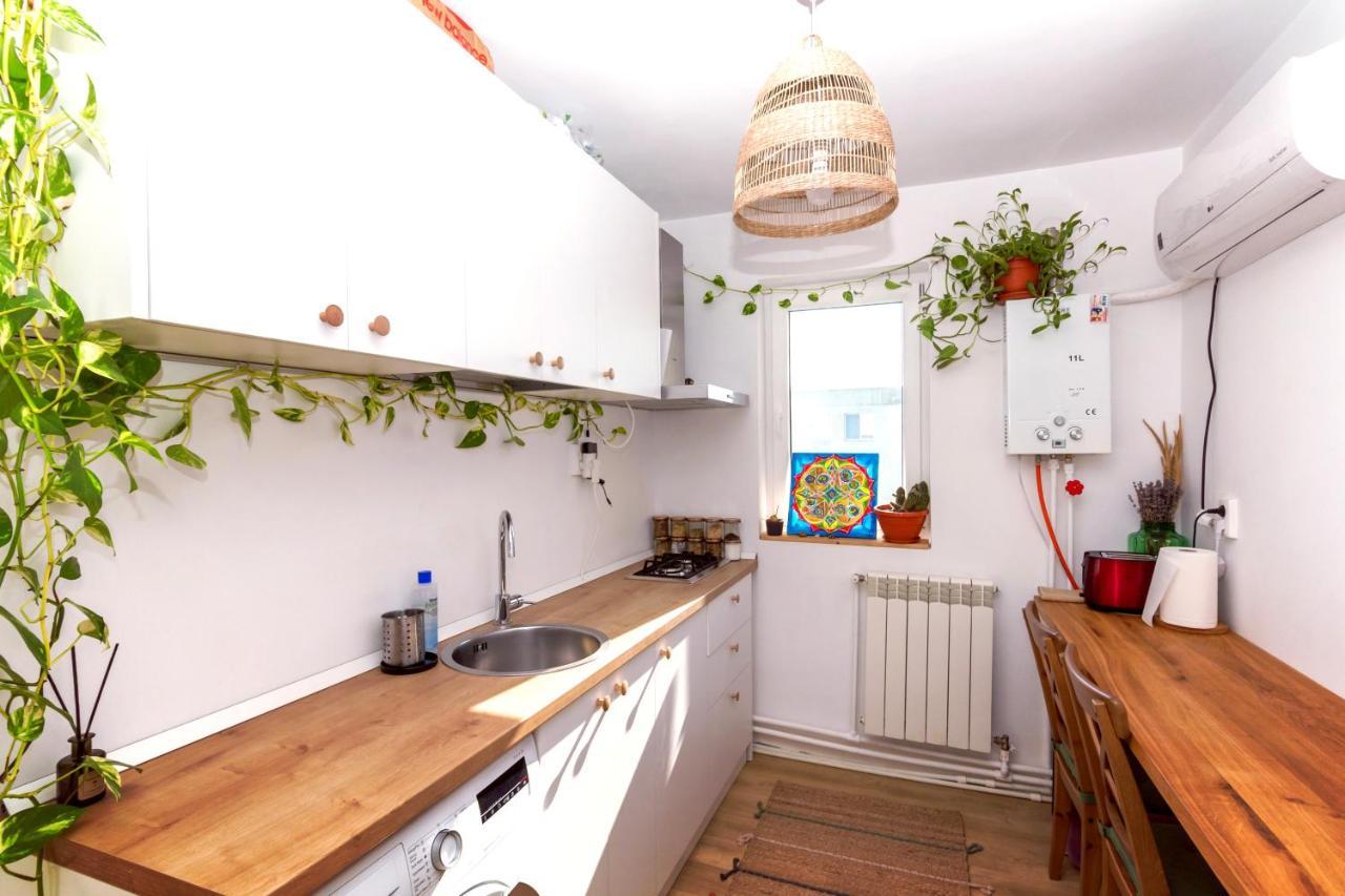 Apartamentul Cu Plante Etaj 4 Mangalia Esterno foto