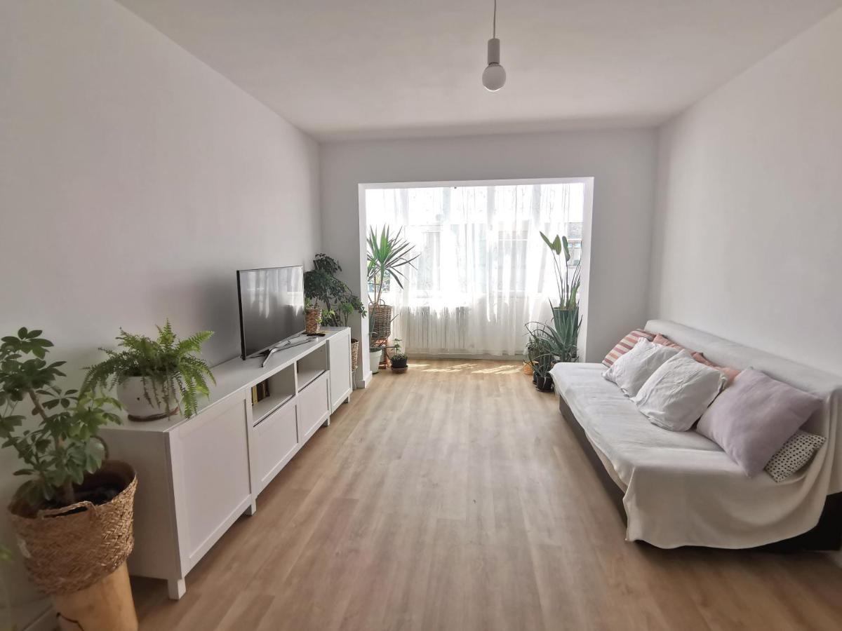 Apartamentul Cu Plante Etaj 4 Mangalia Esterno foto